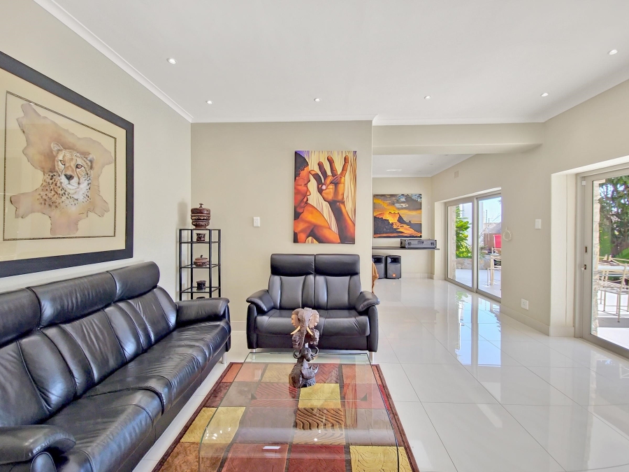 4 Bedroom Property for Sale in Fresnaye Western Cape